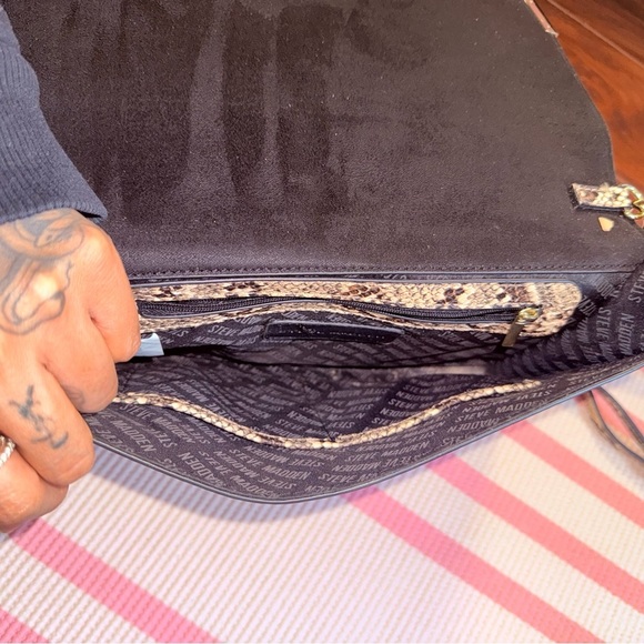 Steve Madden Brown Snakeskin Clutch - Picture 9 of 12